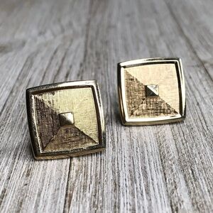 Vintage Hickok Pyramidal Brushed Gold Cuff Links
